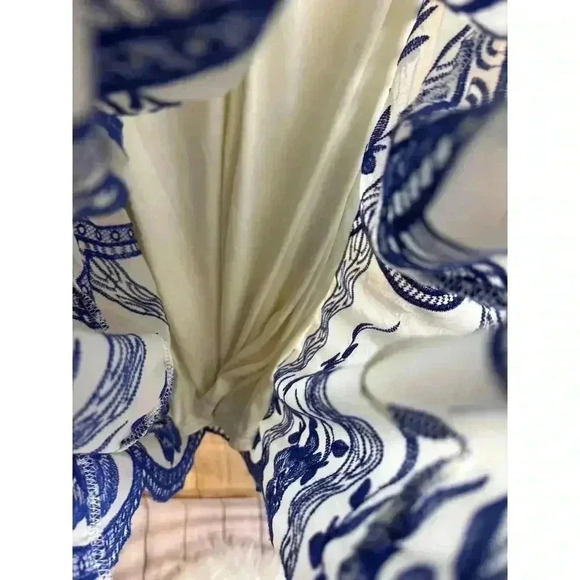 Vintage Reba Gauzy Lace Blue Flowers Lined Scalloped Hem Women's Size 4 - Picture 11 of 13